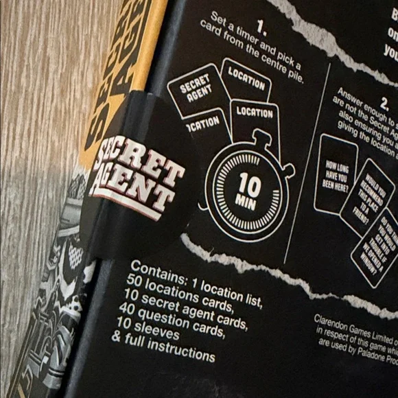 Paladone Secret Agent Game * New in Box * Strategy & Family Fun - Picture 4 of 6